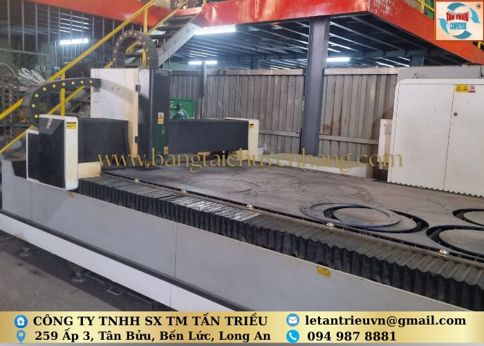 Gia công cắt Lazer Tấn Triều