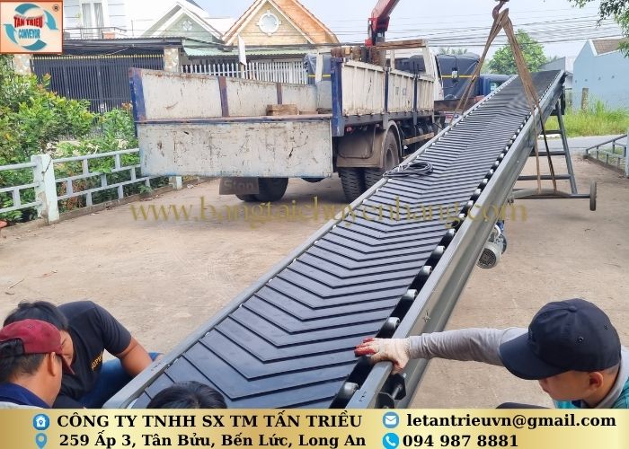 Băng Tải Cao Su Nâng Hạ