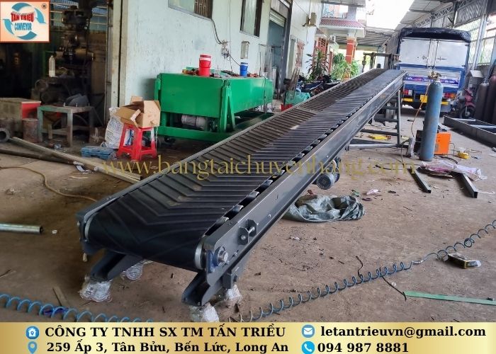Băng Tải Cao Su Nâng Hạ