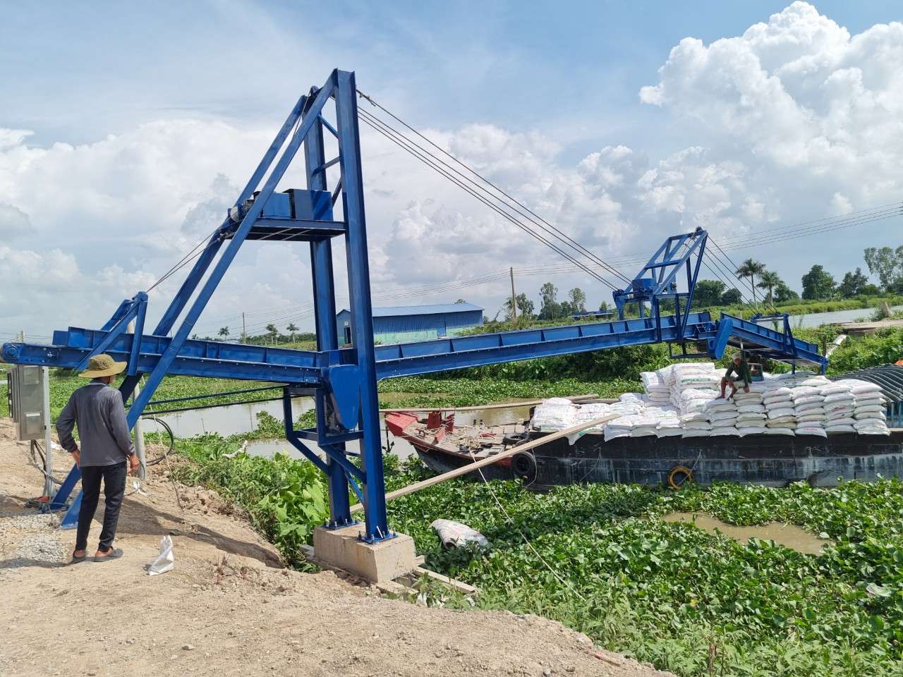 Băng tải cầu cảng Tấn Triều