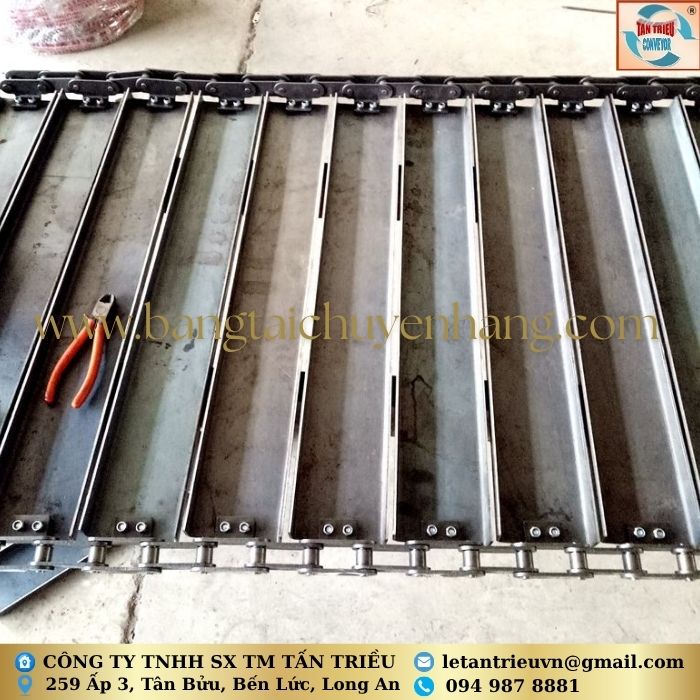 Băng Tải Lưới Dạng Xích Tấm