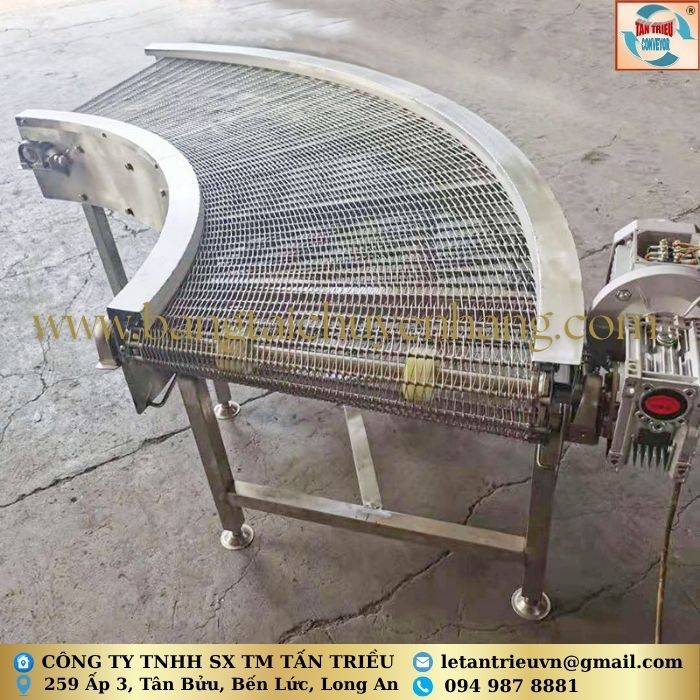 Băng tải lưới inox cong&nbsp;