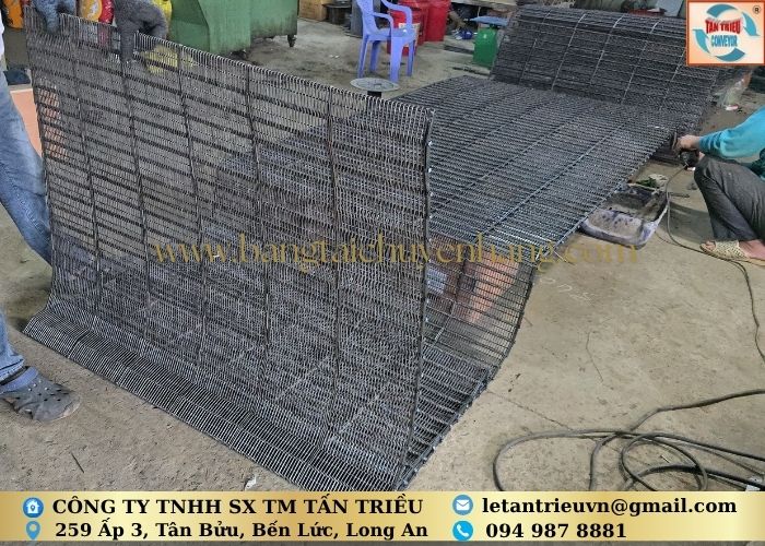 Lưới băng tải dạng mắt cáo&nbsp;