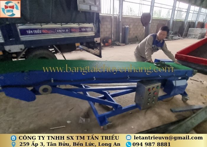 Băng Tải PVC Nâng Hạ