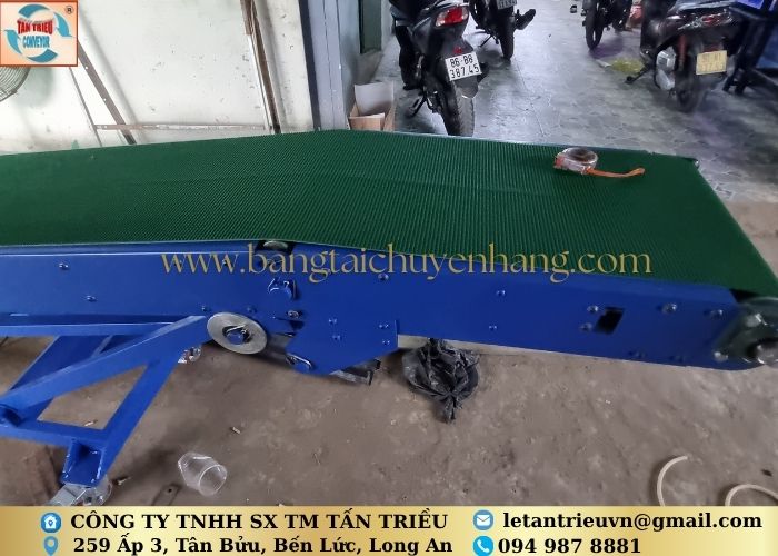 Băng Tải PVC Nâng Hạ