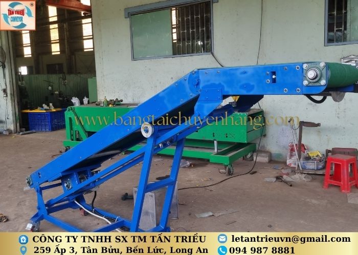 Băng Tải PVC Nâng Hạ
