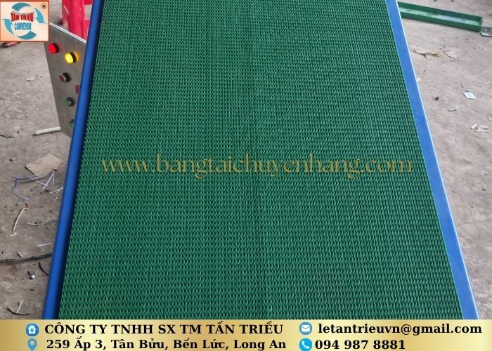 Băng Tải PVC Nâng Hạ
