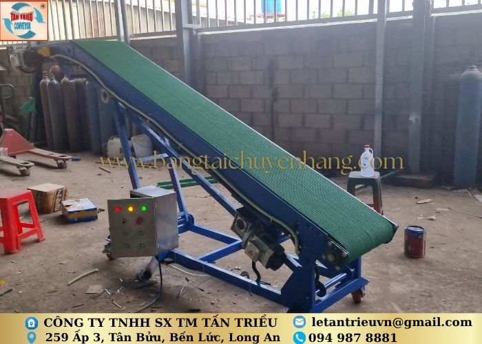 Băng Tải PVC Nâng Hạ