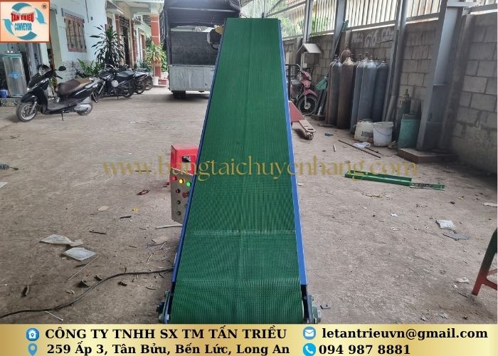 Băng Tải PVC Nâng Hạ