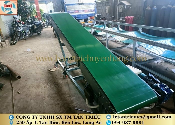 Băng Tải PVC Nghiêng