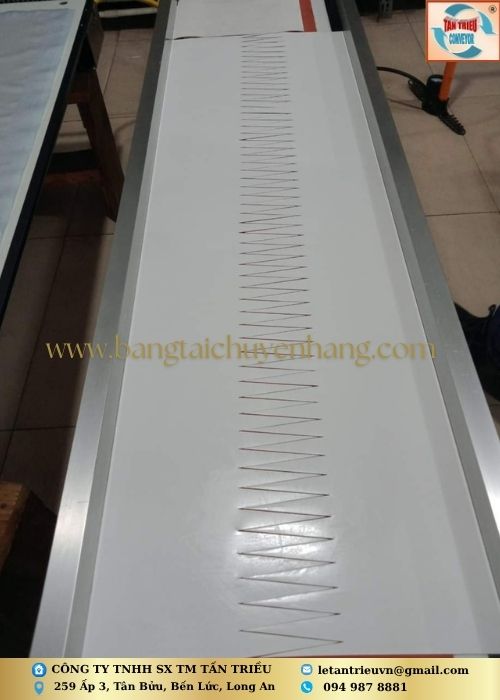 Dây băng tải PVC trắng