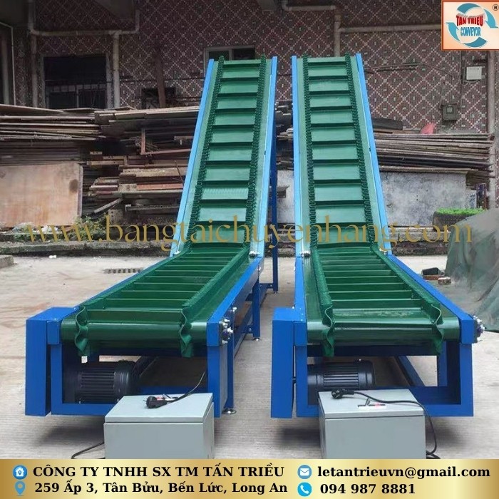 Băng Tải PVC Nghiêng