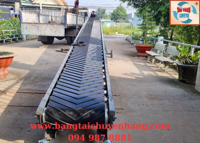 Băng Tải Cao Su Nâng Hạ 07