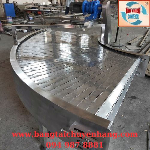Băng tải xích cong 01