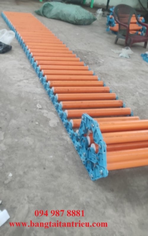 Băng tải con lăn nhựa cuốn